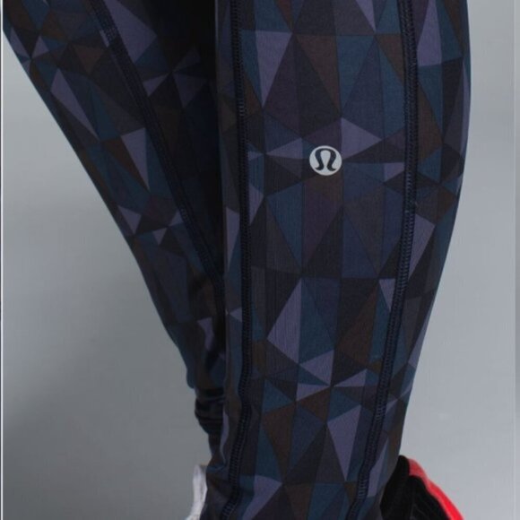 Lululemon Speed Tight II Full-On Luxtreme Stained Glass Love Nightfall 4 - Picture 4 of 10